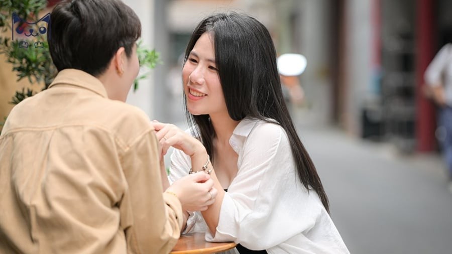 Phụ nữ luôn nỗ lực trong công việc và gia đình, nhưng đôi khi chỉ cần một lời khen, một ánh mắt công nhận từ người đàn ông thân thiết cũng đủ khiến họ ấm lòng.