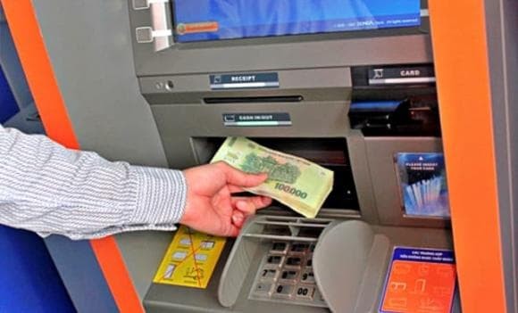 muc-han-rut-tien-toi-da-tai-cay-atm-ngoisaovn-w580-h351