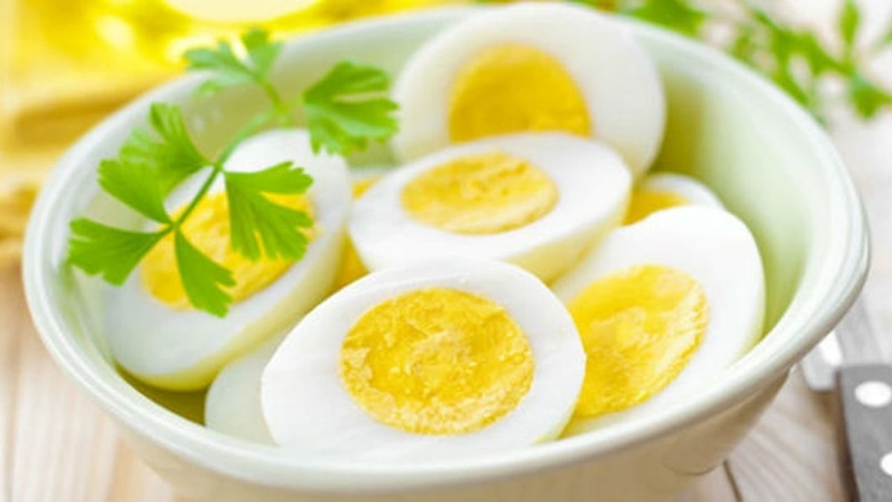 Lưu ý khi ăn trứng luộc