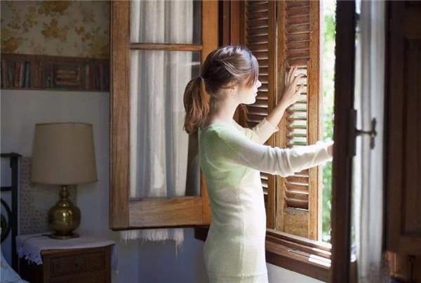 Gần đây, nhiều mẹo tiết kiệm điện khi sử dụng điều hòa được lan truyền mạnh trên mạng xã hội.