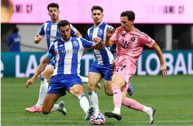 Porto thua ngược sau khi bị dẫn trước.