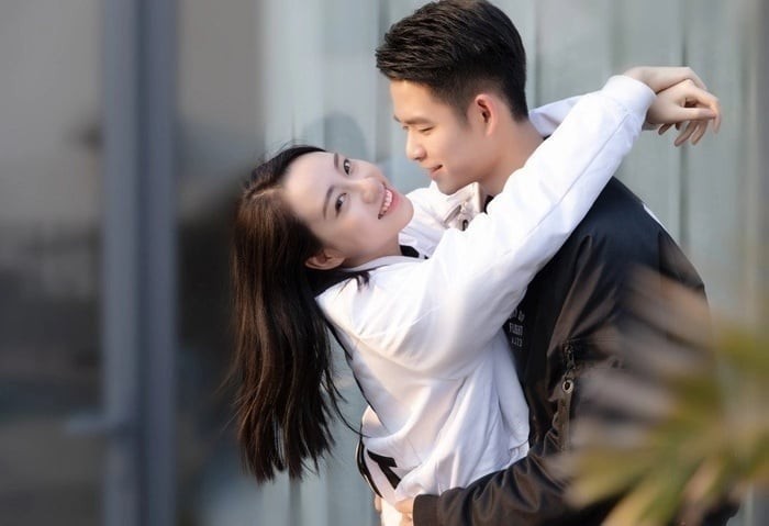 Dù việc tham gia các sự kiện, giao lưu xã hội là điều bình thường với đàn ông hiện đại, nhưng nếu tần suất quá nhiều và lý do không rõ ràng thì phụ nữ cần cẩn trọng.