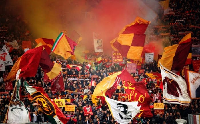 Các Fan AS Roma luôn sục sôi khi đội nhà thi đấu