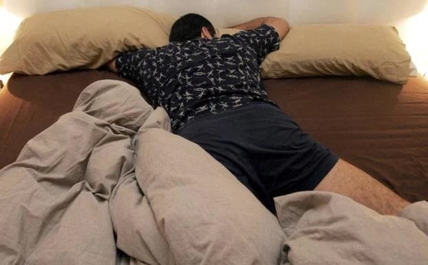 Người xưa nhận diện: 'Gái thở dài, trai nằm sấp', họ là người thế nào?
