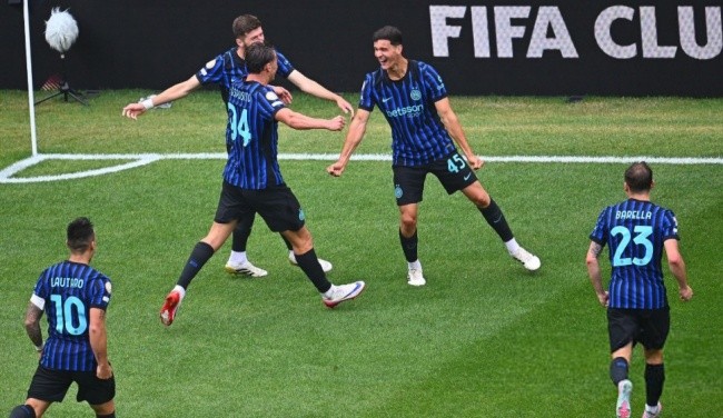 Valentin Carboni ghi bàn quyết định mang về 3 điểm cho Inter.