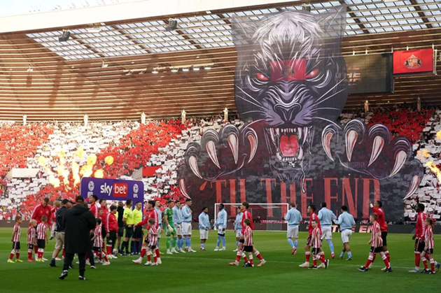 Sunderland sẽ chạm trán West Ham trong trận đấu mở màn Premier League mùa mới.
