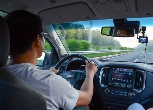 Những người đàn ông không sở hữu xe thường gặp bất tiện mỗi khi di chuyển, đặc biệt là khi cần đi xa.