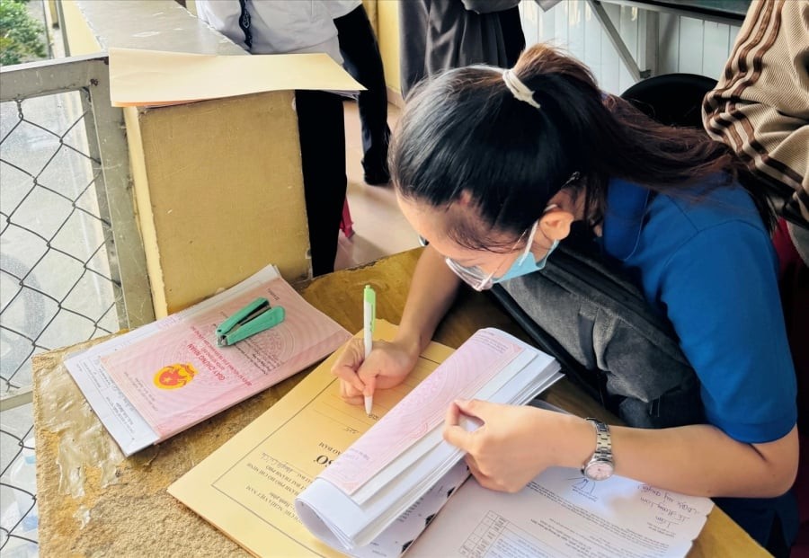 Việc đăng ký biến động đất đai trong trường hợp thừa kế quyền sử dụng đất là một thủ tục hành chính trong lĩnh vực đất đai.