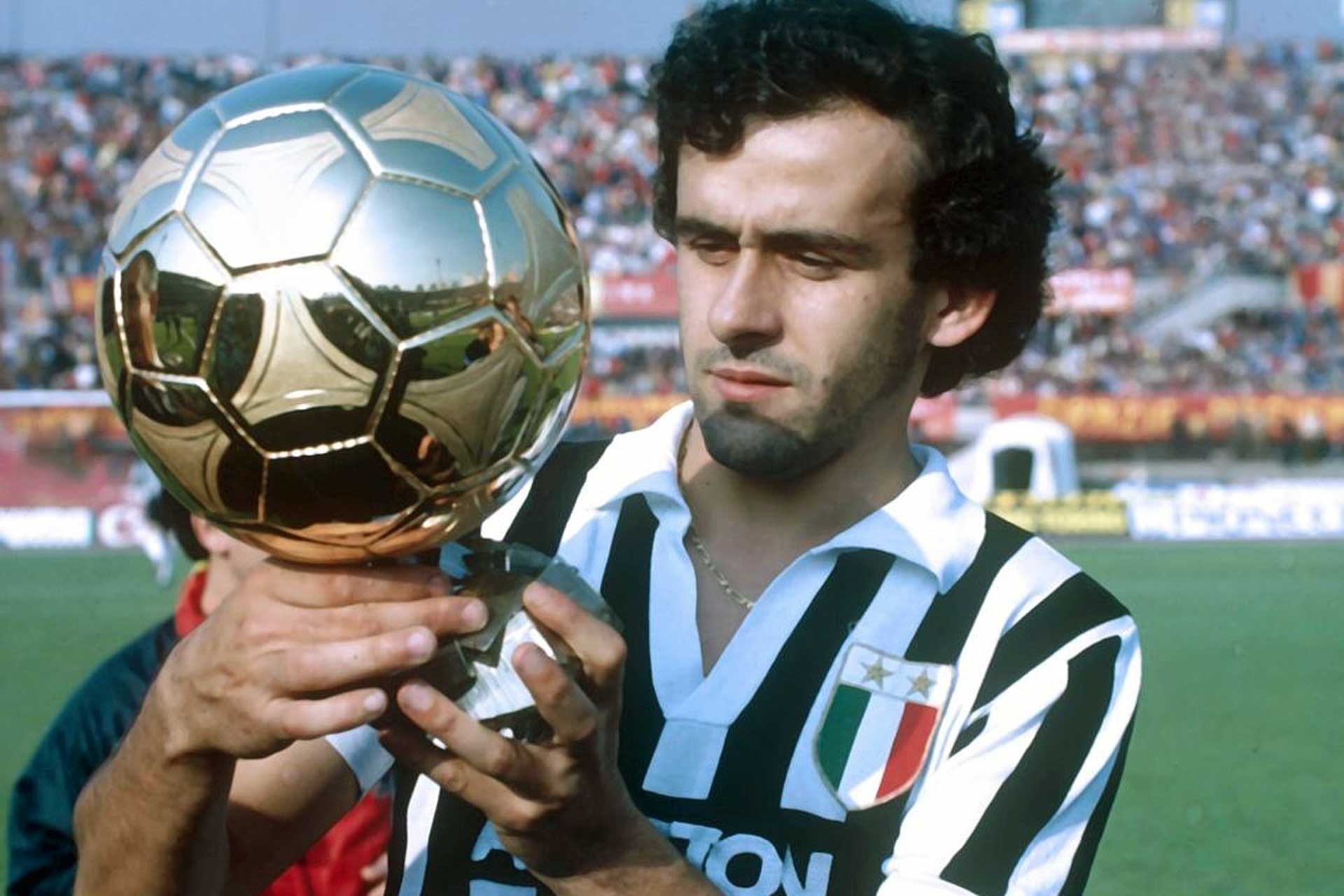 Platini giành quả bóng vàng trong màu áo Juve
