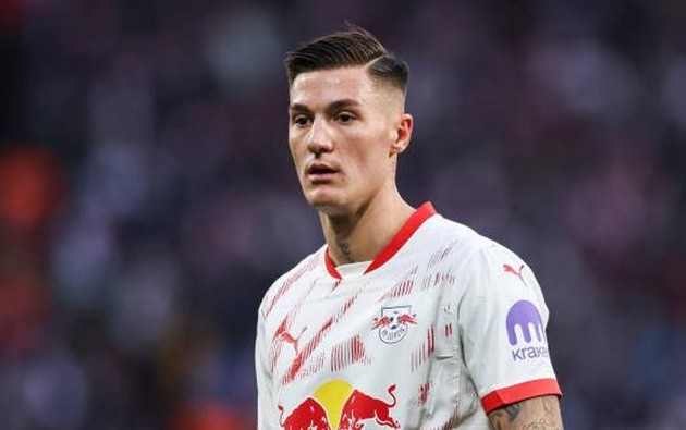 Arsenal không hài lòng với mức lương mà Benjamin Sesko yêu cầu.