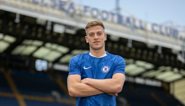 Liam Delap từ chối MU để chuyển đến Chelsea.