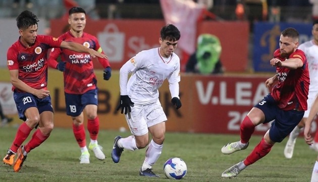 Công An Hà Nội khép lại V-League 2024/25 ở vị trí thứ 3.