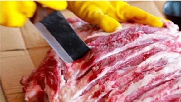 Thông thường, nhu cầu mua sườn của các hộ gia đình không cao bằng thịt nạc.