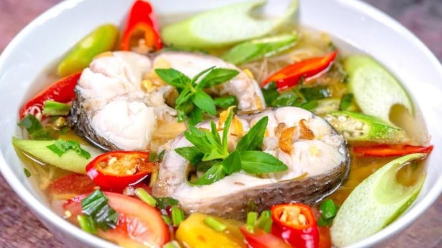 Tô canh cá ngọt ngon cần chú ý khi nấu nên dùng nước sôi