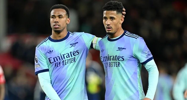 Cặp đôi ''đá tảng'' của Arsenal.