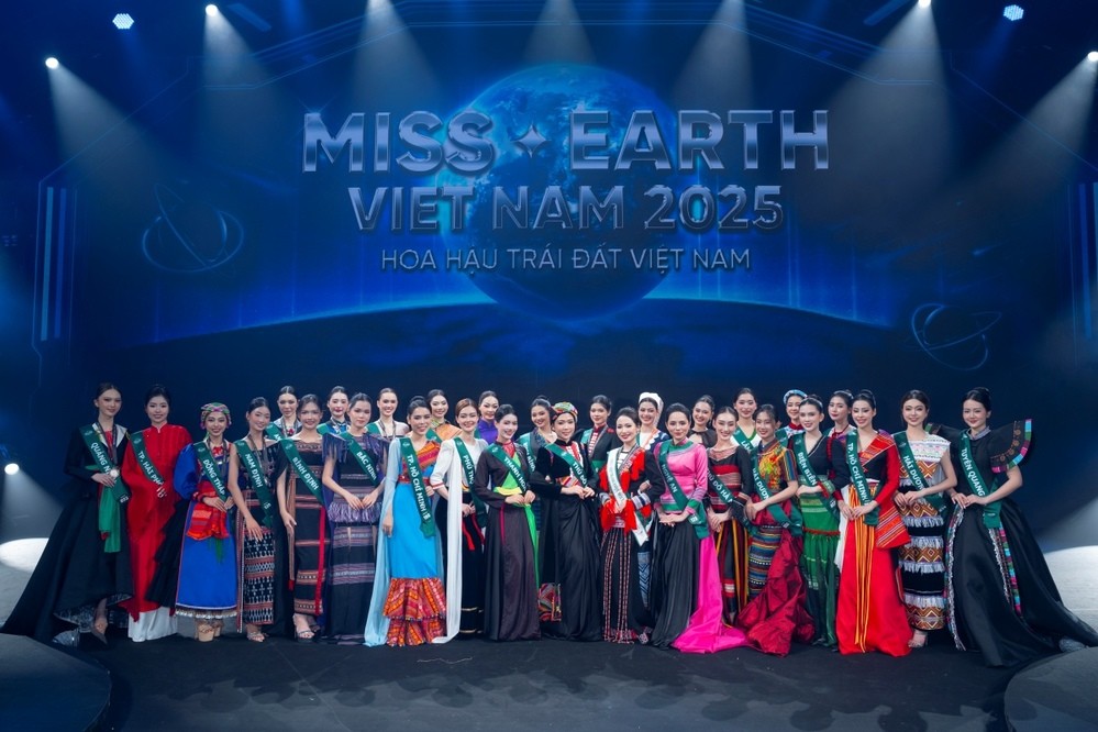 cong-bo-top-30-hoa-hau-trai-dat-viet-nam-2025-d504dfda