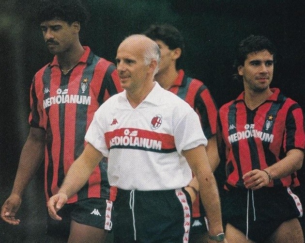 Sacchi là tượng đài sống mãi trong lòng người hâm mộ Milan nhờ những đóng góp vô giá.