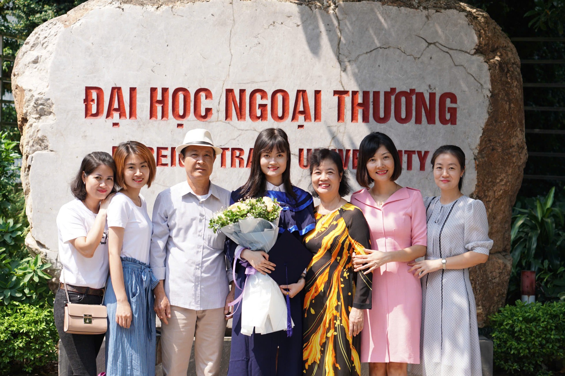 ngoại thuonge