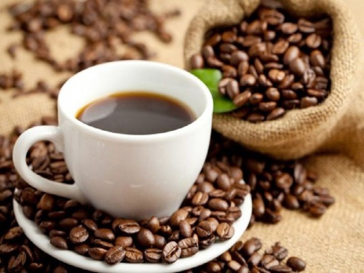 Sau 12 giờ trưa uống cà phê có thể gây khó ngủ