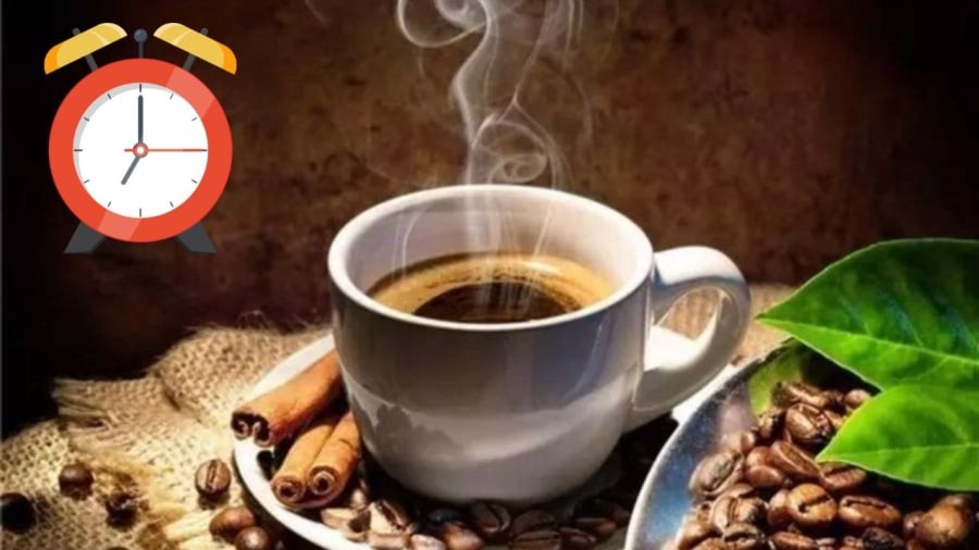 Uống cà phê ngay sau khi thức dậy sẽ ảnh hưởng tiêu cực tới sức khỏe