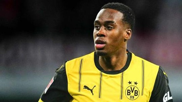 Thương vụ Jamie Gittens phá hỏng kế hoạch của Man United.