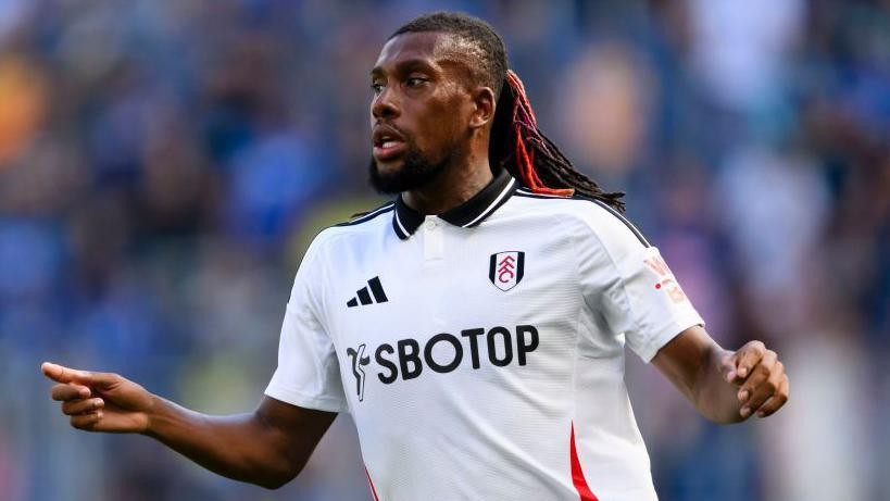 Âm nhạc là niềm cảm hứng của Iwobi trên sân cỏ