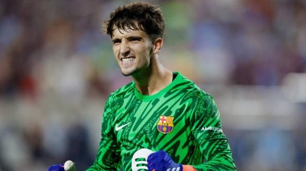 Ander Astralaga rời Barcelona để chuyển tới Granada.