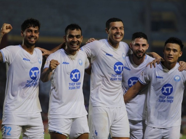 Nhà vô địch V-League phủ nhận tin đồn đổi tên ở mùa giải mới.