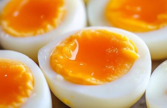 Trứng là thực phẩm bổ dưỡng, nhưng không phải ai cũng có thể ăn thoải mái.