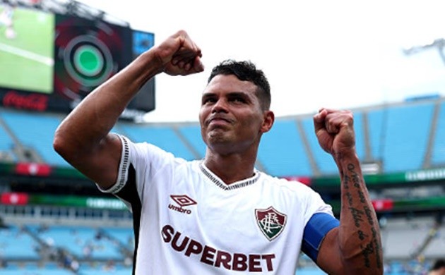 Thiago Silva cùng các đồng đội giành quyền đi tiếp. 