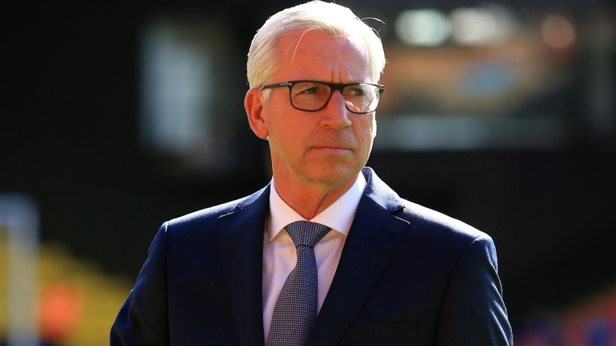 Alan Pardew giờ đây đã nắm một vai trò mới