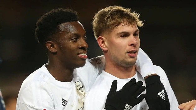 Arsenal đã bán Smith Rowe và Nketiah