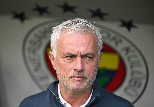 Man United lẽ ra phải hành động sớm hơn Mourinho. 