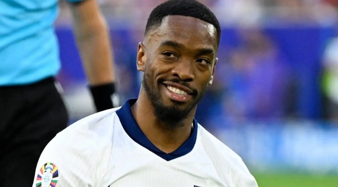 Ivan Toney nằm trong tầm ngắm của MU. 