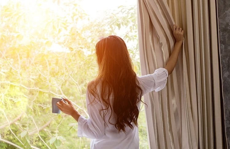 Ngủ sớm và dậy sớm sẽ cho bạn một trạng thái tốt nhất trong ngày