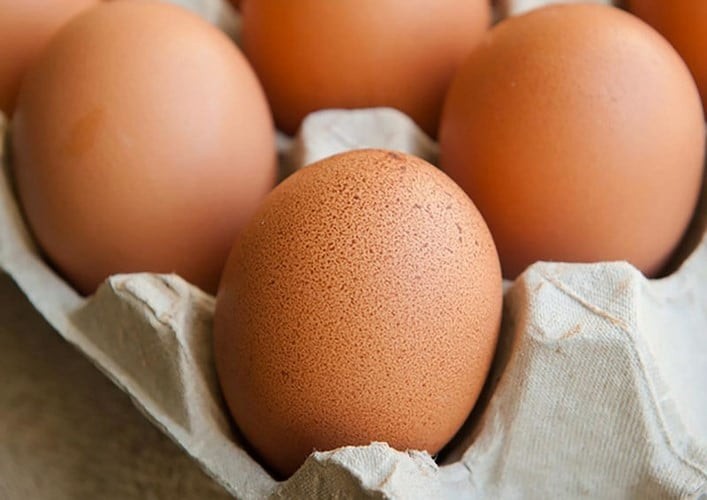 Tránh để trứng nguyên vỏ trong ngăn đá