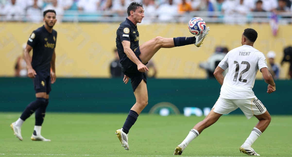 Juventus gục ngã trước Real Madrid.
