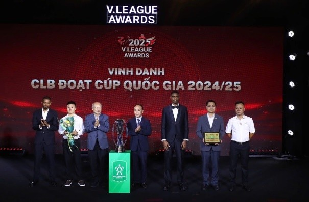 Công An Hà Nội được thưởng lớn. 