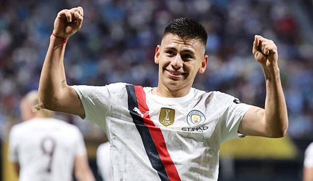 Claudio Echeverri là niềm hy vọng mới của Manchester City.
