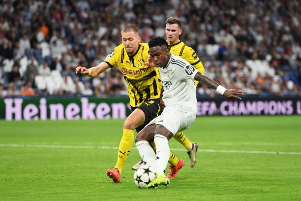 Real sắp sửa gặp lại Dortmund.