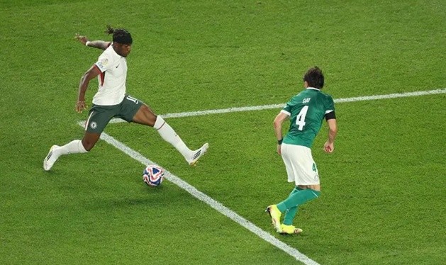 Madueke có những cải thiện tại Chelsea