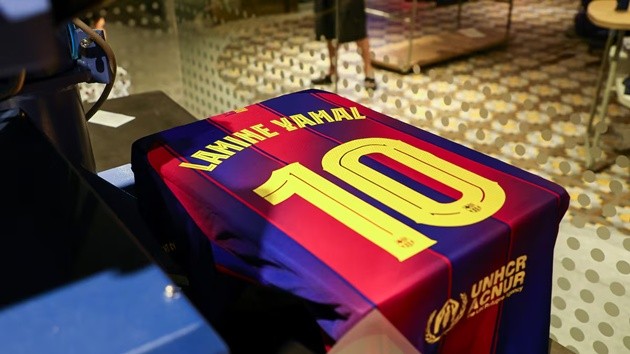 Barca sắp công bố áo số 10 của Yamal