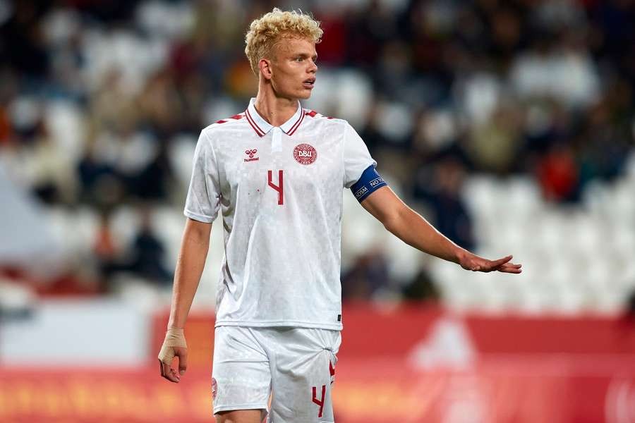 Oliver là thủ quân của U21 Đan Mạch