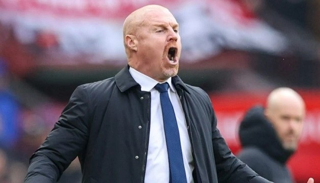 Sean Dyche là 1 trong 3 ứng viên ngồi vào ghế nóng Leicester City.