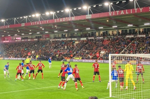  Vitality là một trong những sân đấu có sức chứa thấp ở Premier League.
