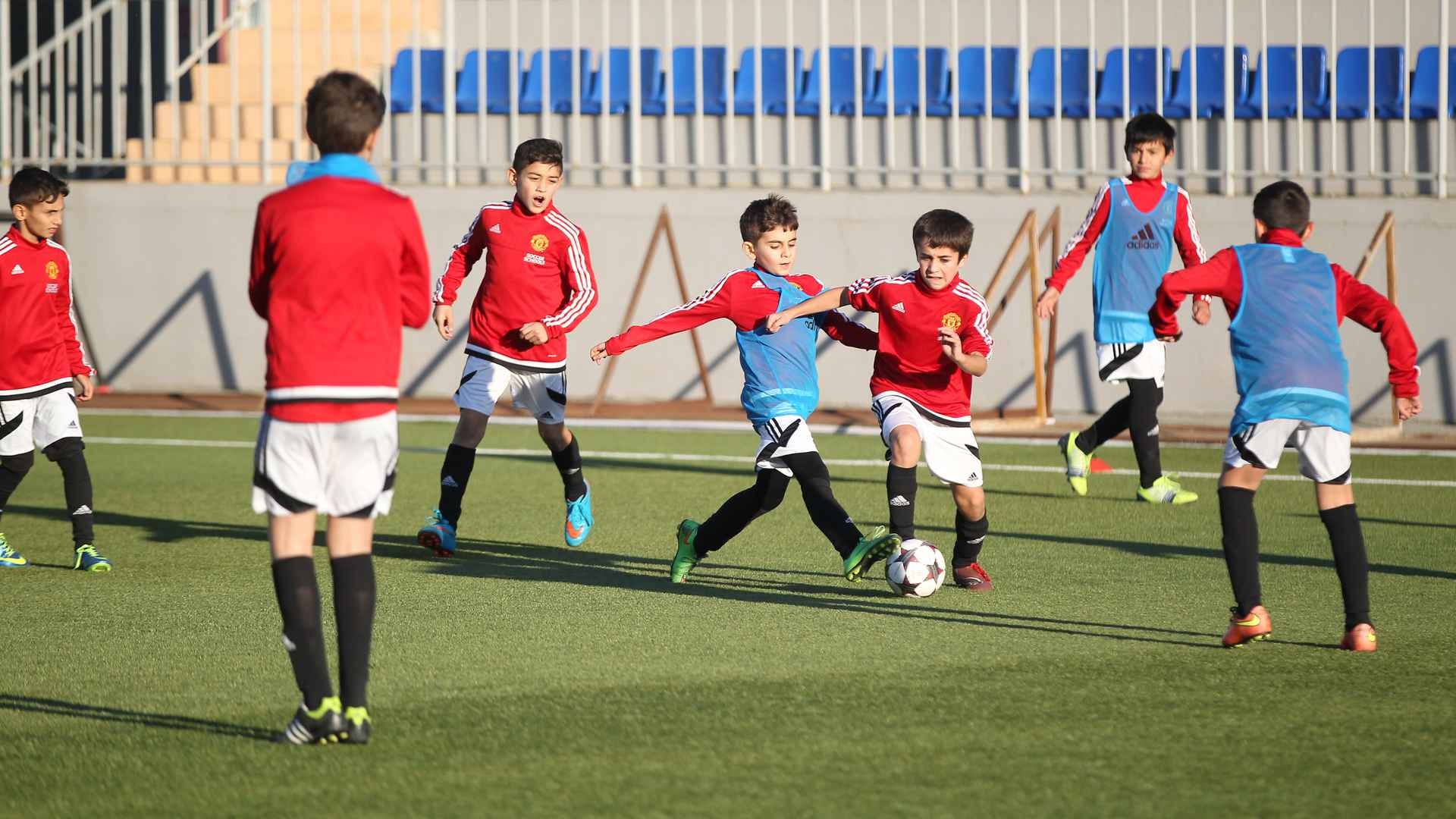 Người đứng đầu học viện