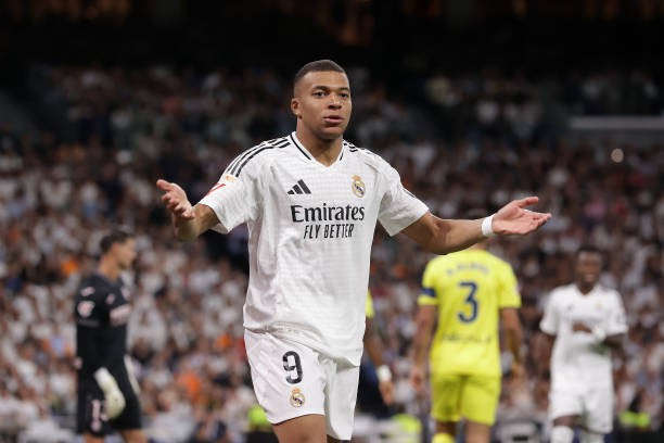 Mbappe chuẩn bị hội ngộ PSG.