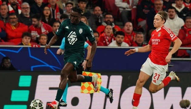 AC Milan nhắm Singo.
