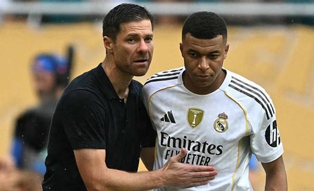 Xabi Alonso và Kylian Mbappe đi tìm kiếm sự khẳng định ở trận đấu với PSG.