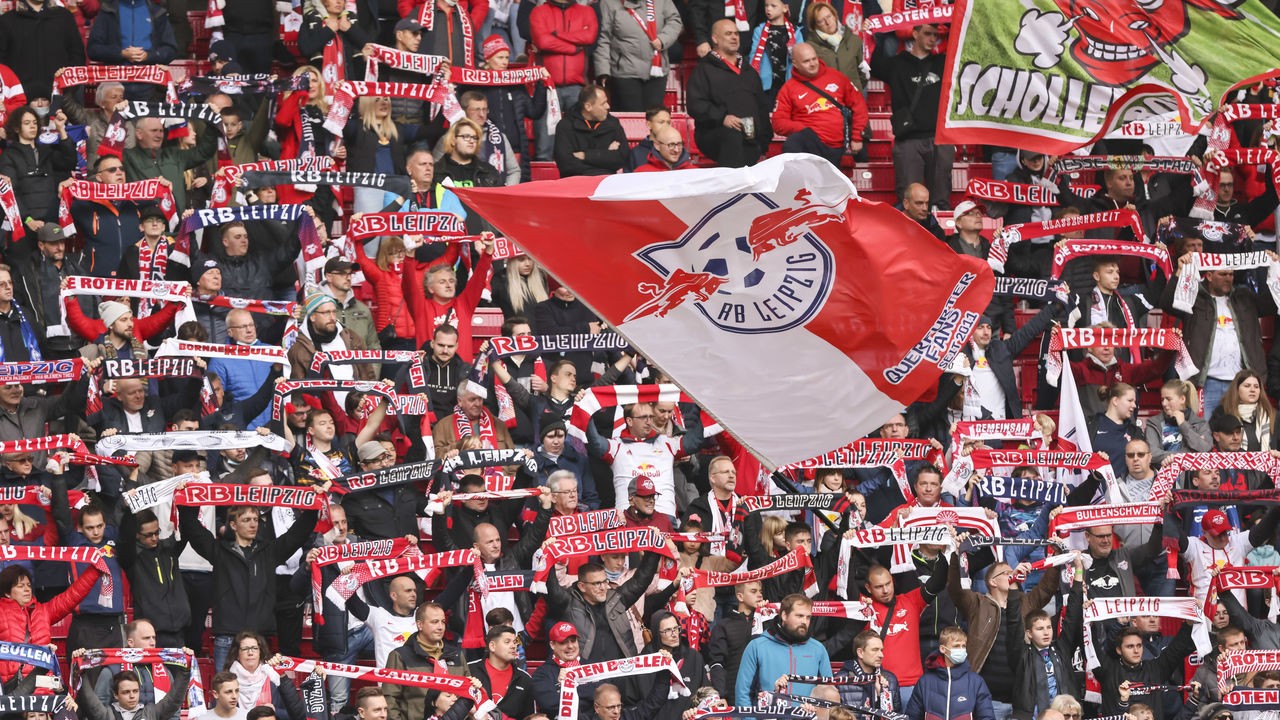 Logo đầy ấn tượng của RB Leipzig